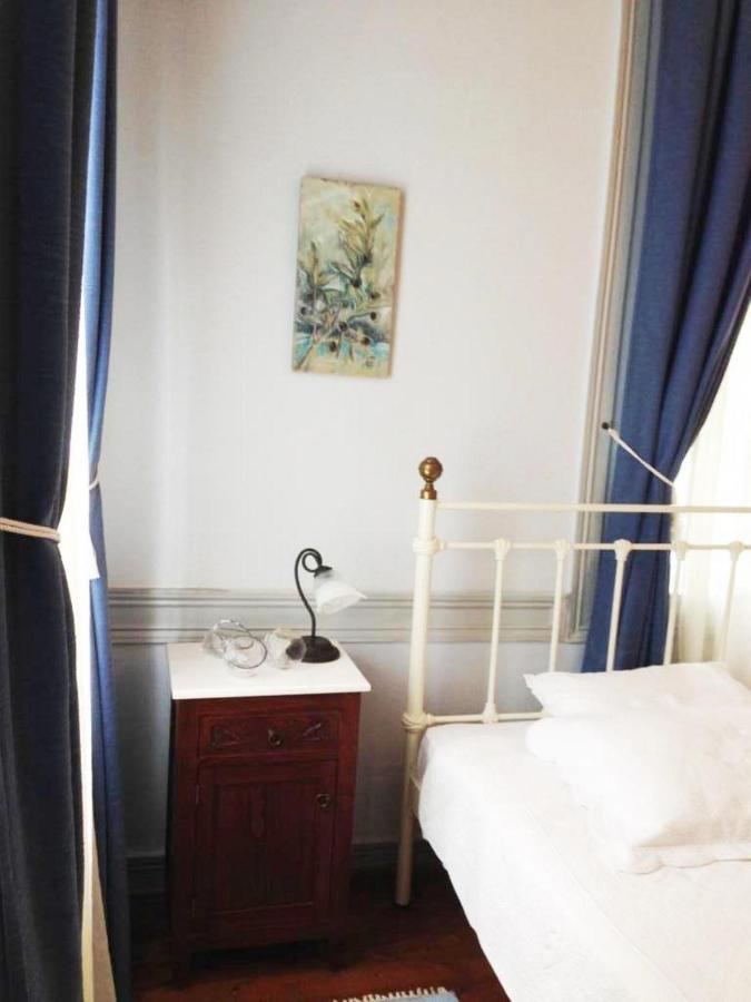 Eleana Residence Митимна Екстериор снимка