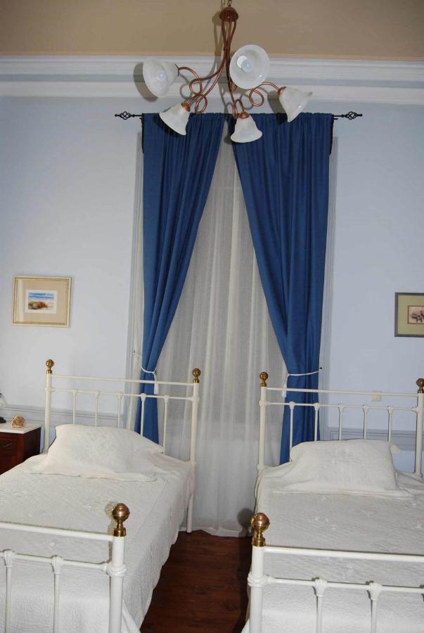 Eleana Residence Митимна Екстериор снимка