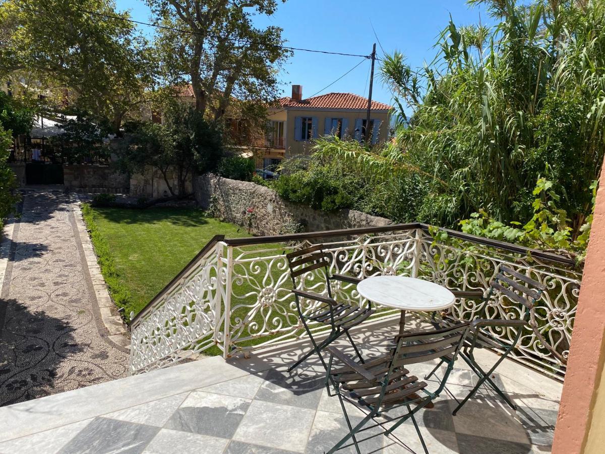 Eleana Residence Митимна Екстериор снимка