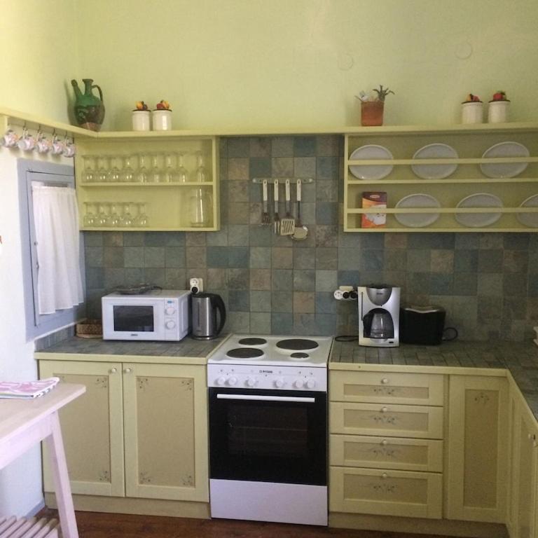 Eleana Residence Митимна Екстериор снимка