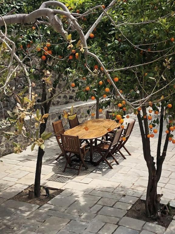 Eleana Residence Митимна Екстериор снимка